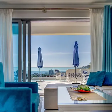 Blue Panorama *